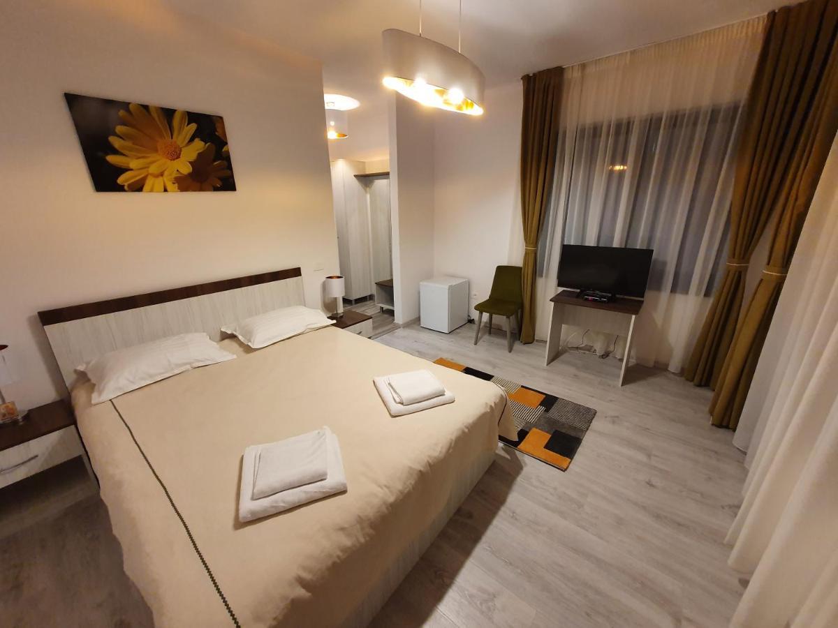 Pensiunea Floarea Soarelui Cazaci Room photo